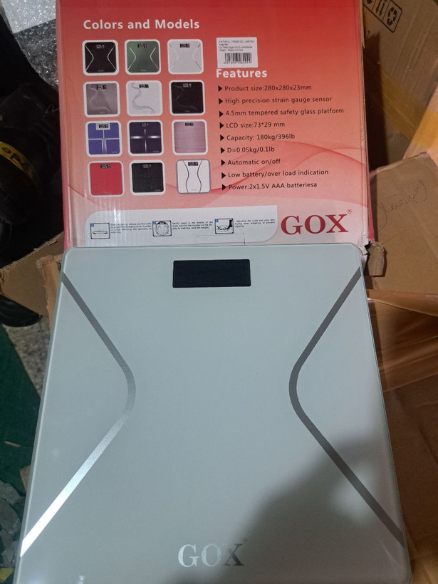 ترازوی دیجیتال GOX – تا وزن ۱۸۰ کیلو، دقیق و با کیفیت، در چهار رنگ